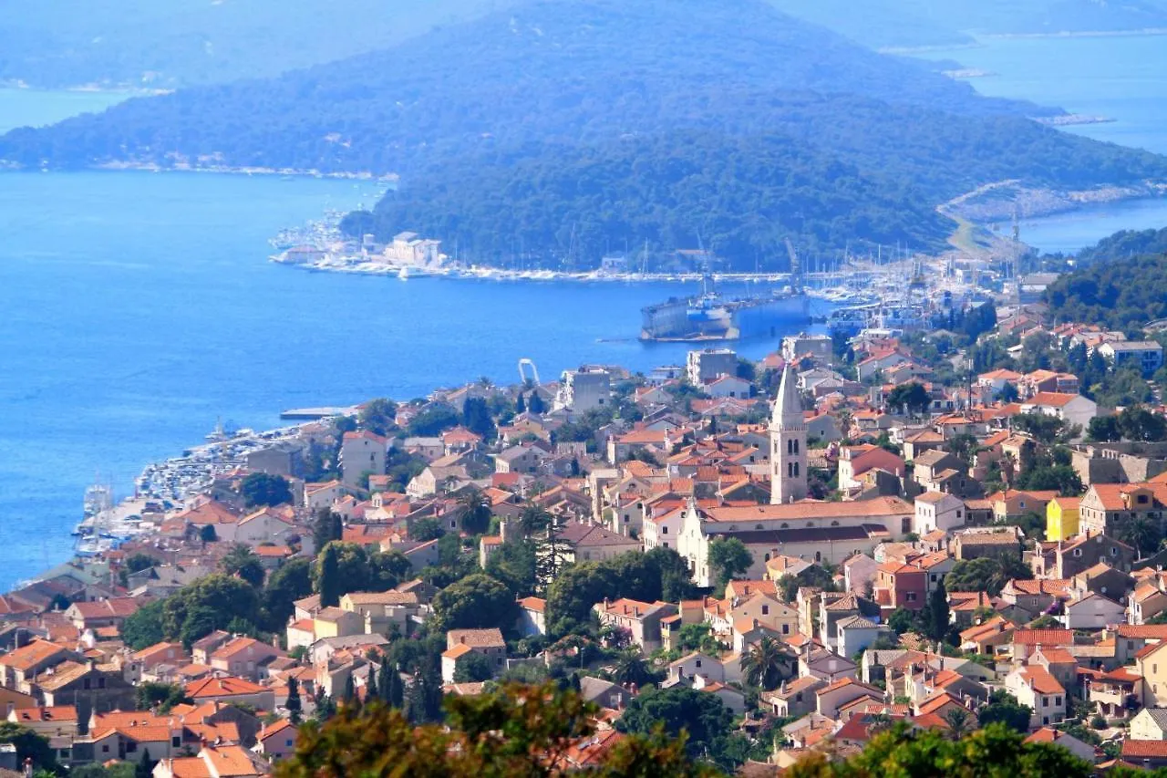 Apartments With A Parking Space Mali Losinj, Losinj - 19722