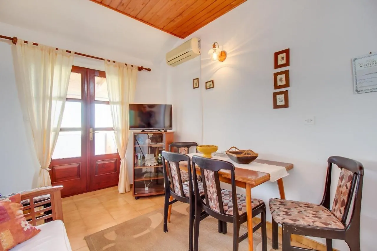 Apartments With A Parking Space Mali Losinj, Losinj - 19722 Croatia